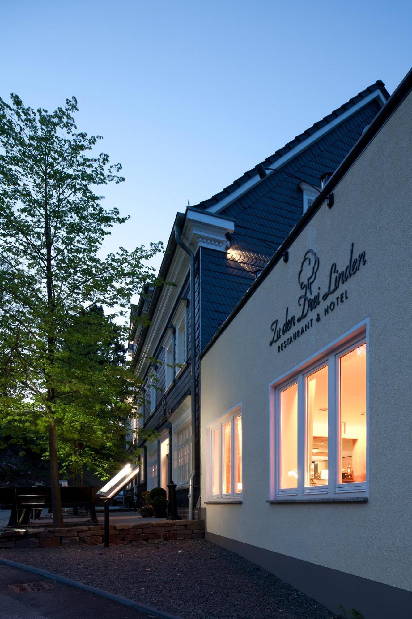 Zu Den Drei Linden Hotel Wermelskirchen Kültér fotó